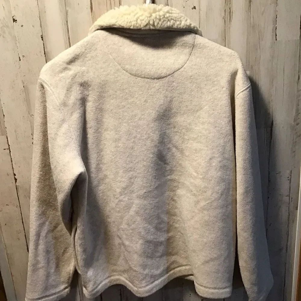 Jacket, cityscape, fleece size small - Picture 2 of 4